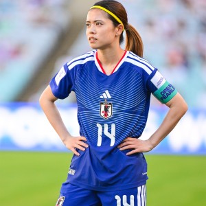 爱游戏登录入口-里程碑，日本女足国脚长谷川唯完成国家队第100次出场